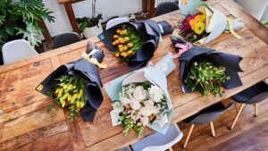 Why Summer Is the Hardest Season for Fresh Flowers in Australia — And the 3 Varieties That Actually Thrive in the Heat